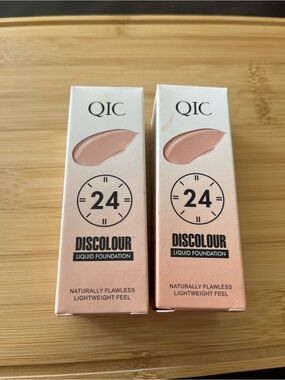 (NWT) QIC Discolour 24H Color-Adapting Liquid Foundation 1 oz 2-Pack
